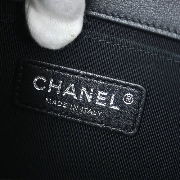 Chanel Black Chevron Lambskin Small Chain Shoulder Bag - Picture 8 of 10